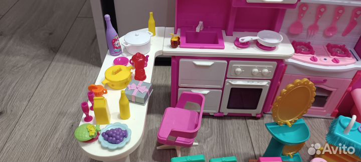 Набор мебели для Барби, куклы и пупс