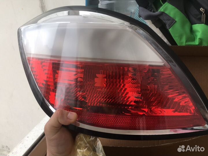 Задниe стопы Опель Астра Н хэтч