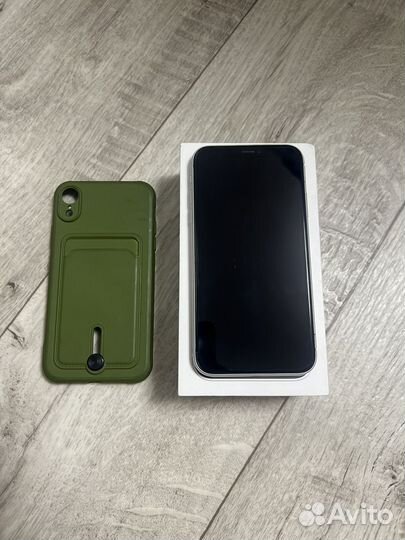 iPhone Xr, 64 ГБ