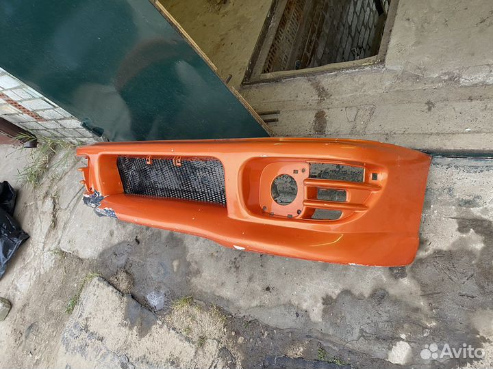 Передний бампер impreza gc8