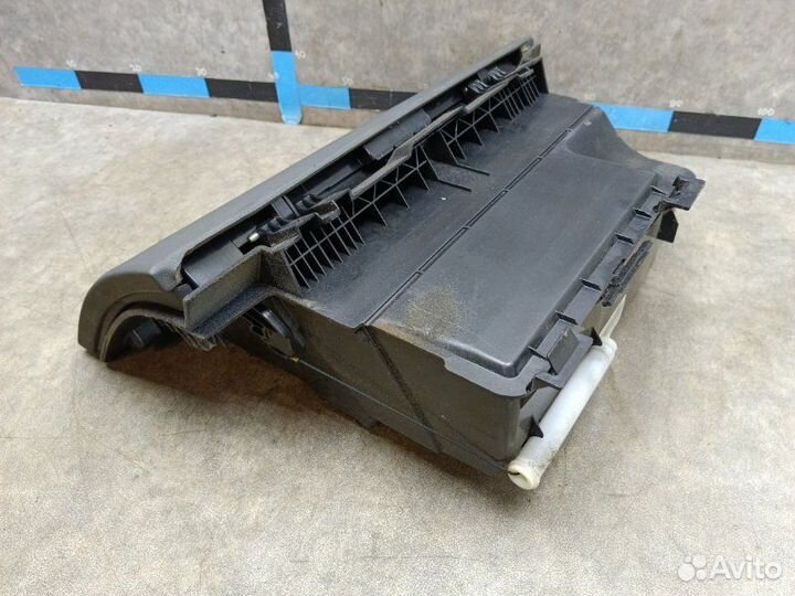 Бардачок Volvo S80 2 2.5 B5254T6 2007