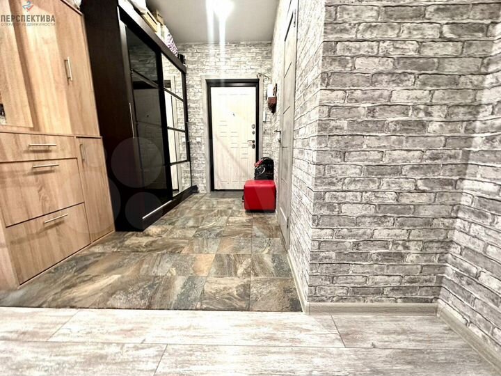 3-к. квартира, 83 м², 2/12 эт.