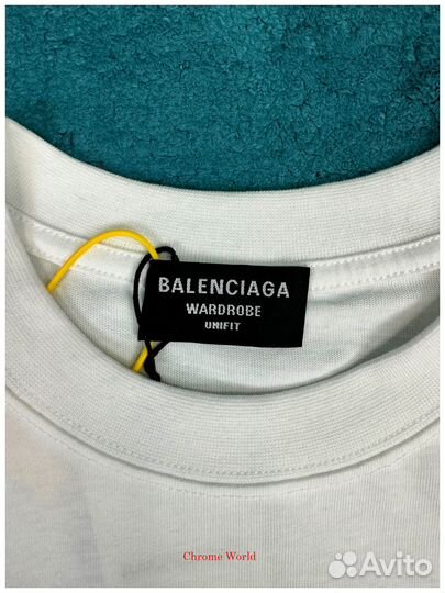 Футболка Balenciaga