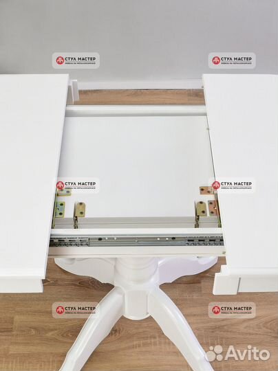 Кухонный стол