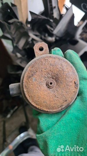 Звуковой сигнал Nissan Juke F15 1.6 DDT 2011