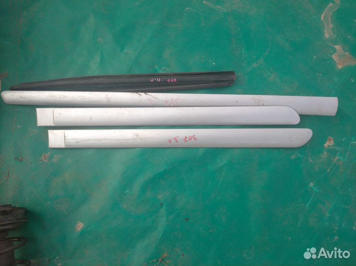 Молдинг двери Peugeot 307