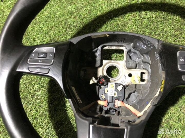 Руль Volkswagen Touareg NF II 2 cmta 2012