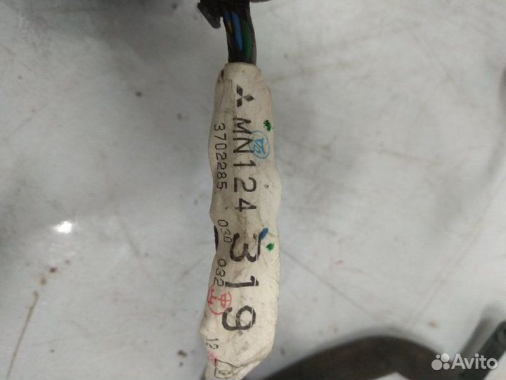 Проводка двери задняя левая Mitsubishi Outlander