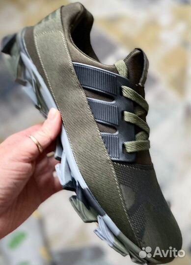 Кроссовки мужсике адидас хаки весна