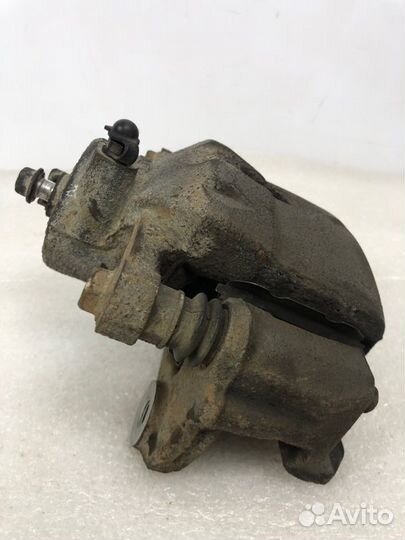 Суппорт тормозной передний правый Hyundai Creta GS