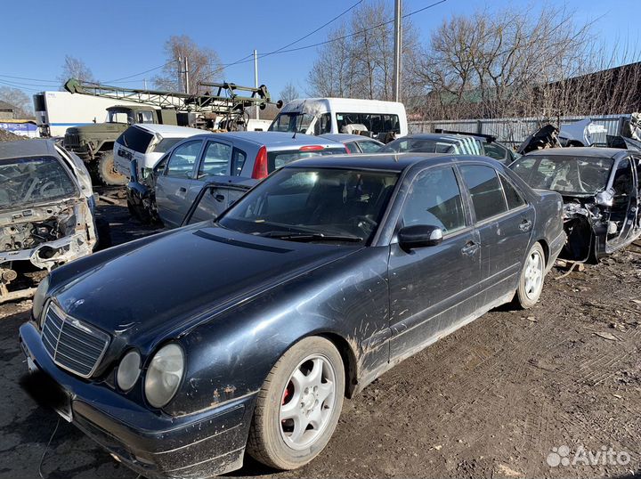 Стеклоподъемник передний правый w210 mercedes