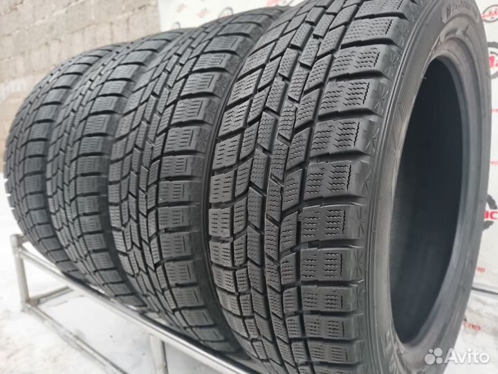 Goodyear Ice Navi 6 215/55 R17