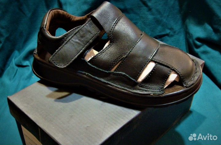 Сандалии 