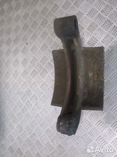 Колодка тормозная передняя барабанный тормоз Scani