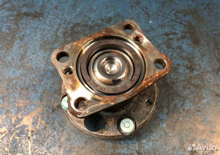 Ступица задняя Mazda 2 DE