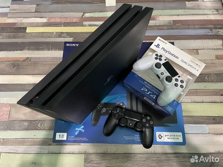 PS4 pro 1tb 7208B