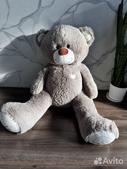 Плюшевый медведь