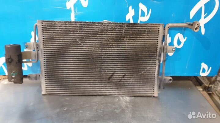 Радиатор кондиционера Фольксваген Бора 1,4л