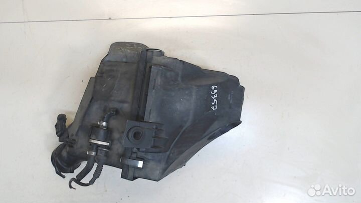 Корпус воздушного фильтра Volkswagen Passat 5, 200