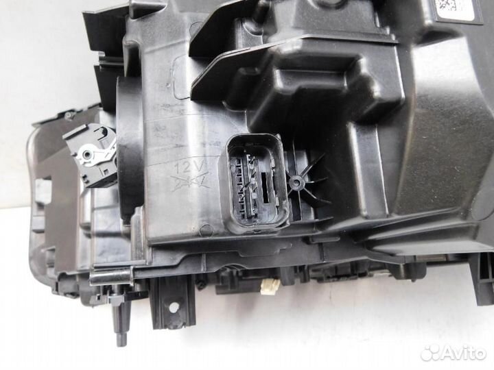 Фара правая BMW 5-Series/M5