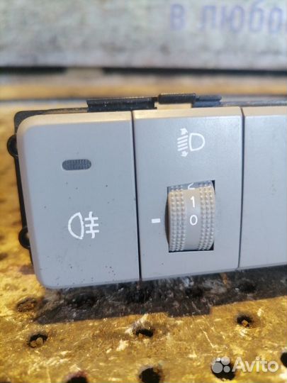 Блок управления света фар Hyundai Accent