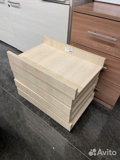 Подставка для компьютера на колесиках