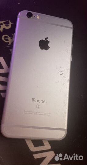 Телефон iPhone 6s