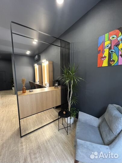 Аренда места бровист / визажист