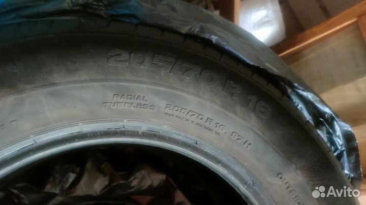 Continental ContiPremiumContact 2 205/70 R16 97H