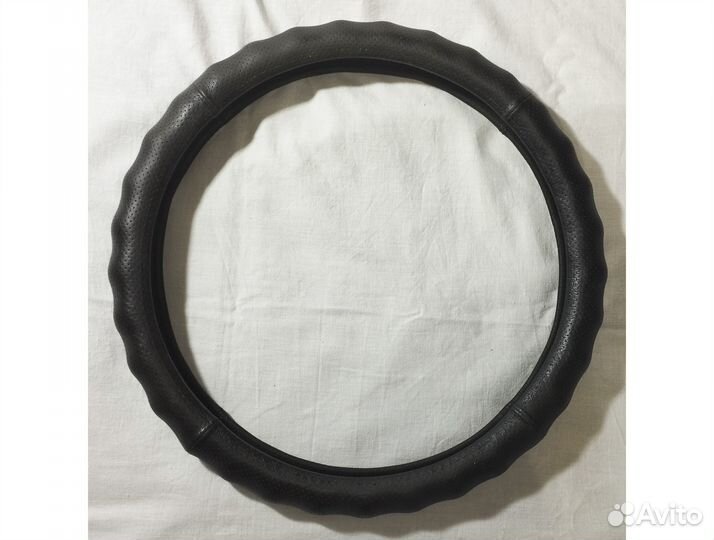 Оплетка на руль автомобиля кожаная