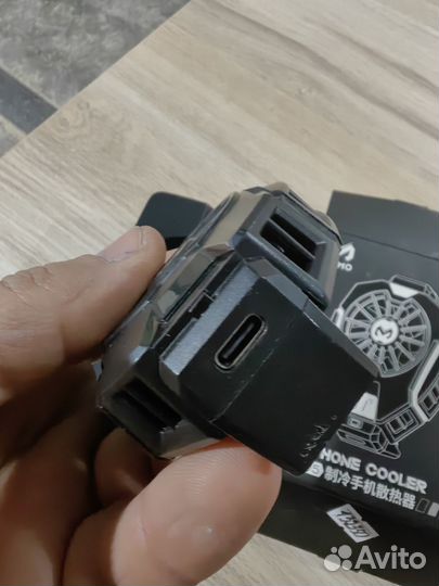 Куллер для мощных смартфонов при игре