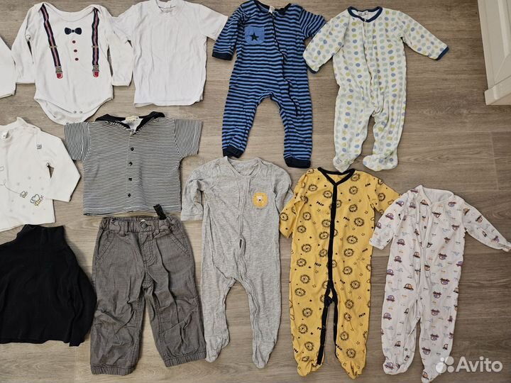 Одежда для девочки пакетом 134-140 размера