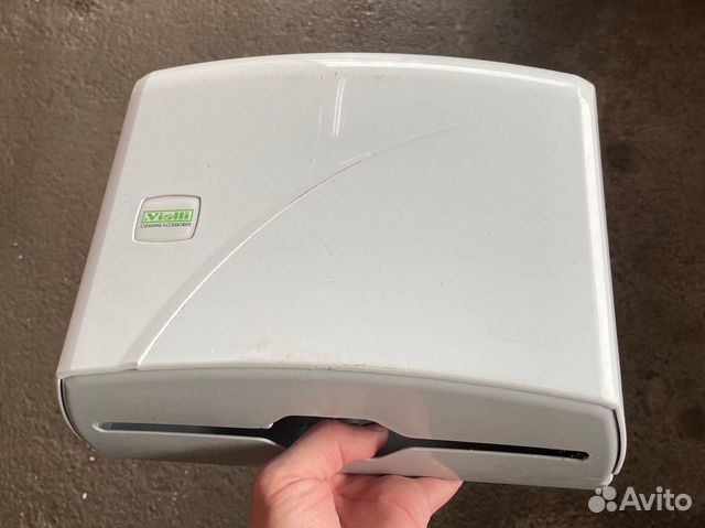 Диспенсеры для бумажных полотенец