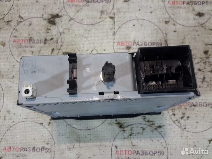 Штатная магнитола Renault Fluence