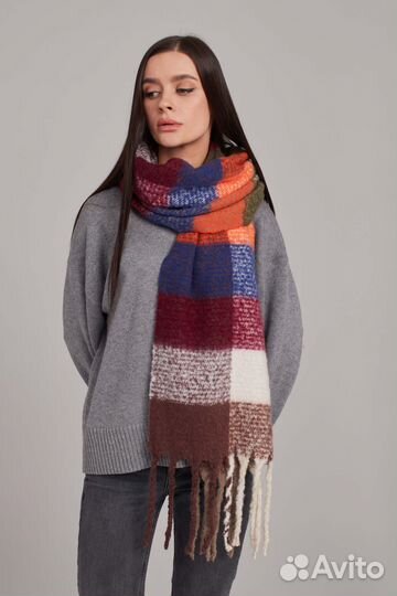 Женский теплый палантин