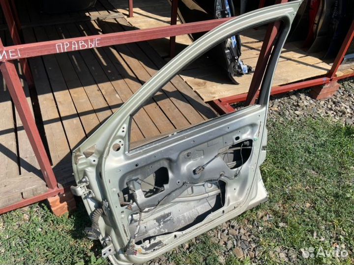 Дверь передняя правая Renault Laguna 2