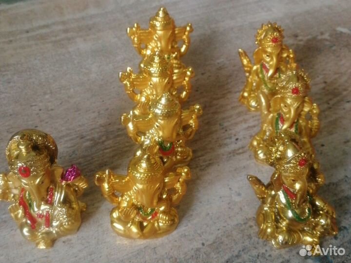 Ганеша золотой