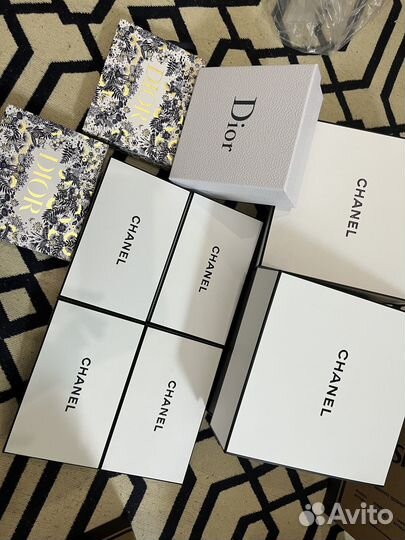 Коробка, бумажные пакеты