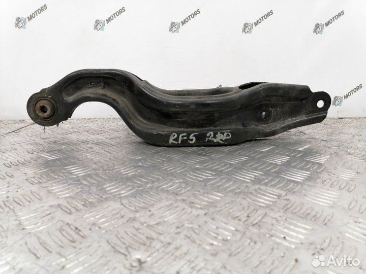 Рычаг подвески задний правый Honda Stepwgn RF5