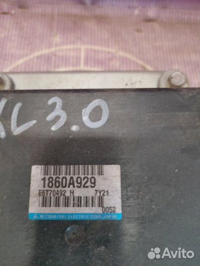 Блок управления двигателем Mitsubishi Outlander Xl