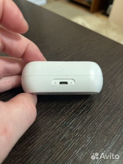 Зарядник для наушники