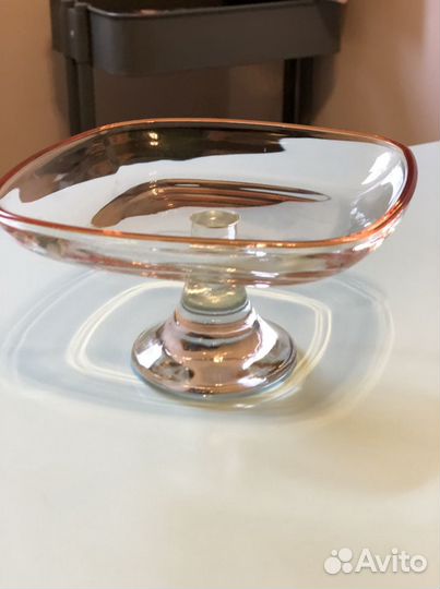 Конфетница на ножке / конфетница, стекло, Чехия