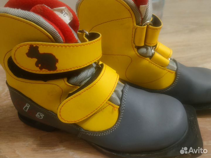 Ботинки лыжные детские