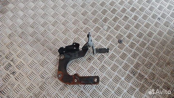 Кронштейн MAN левый Man Tga