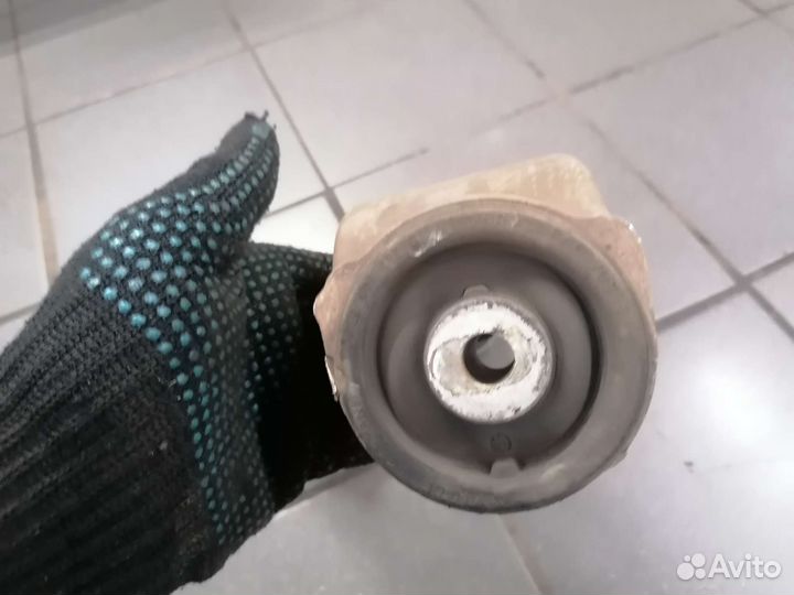 Передний Нижний рычаг volkswagen Туарег NF