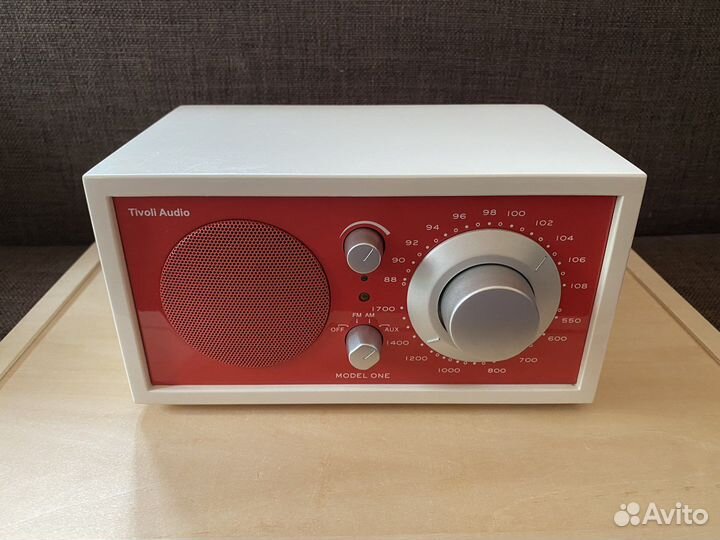 Радиоприемник Tivoli Model One