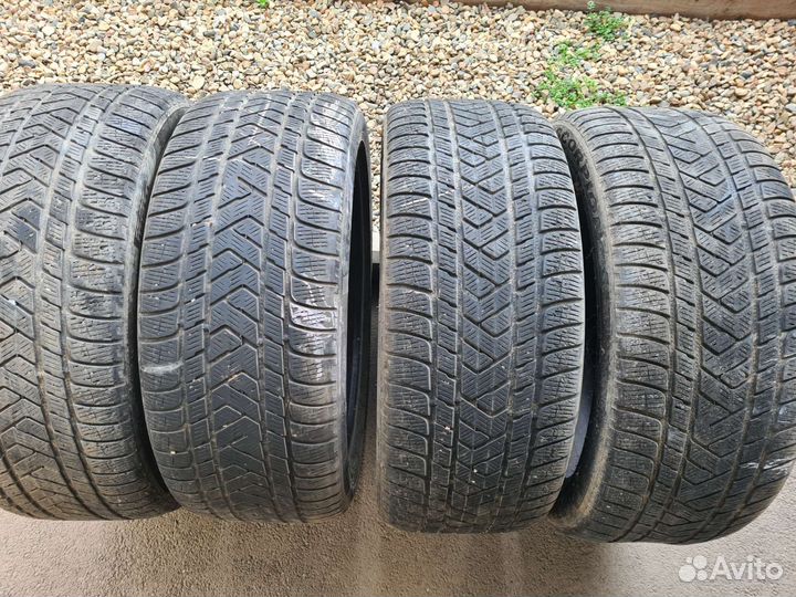 Pirelli Scorpion 275/40 R22