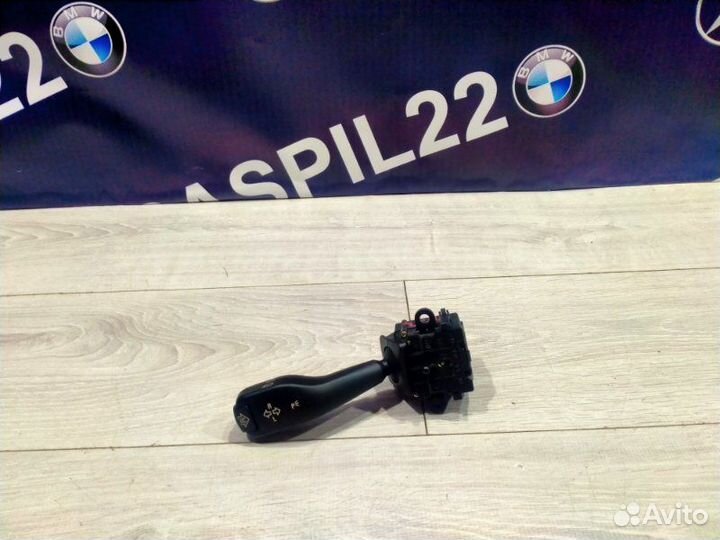 Переключатель указателя поворота ближнего и