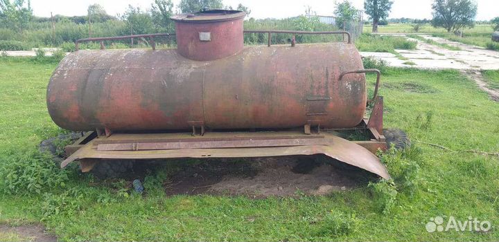 Емкость для воды металлическая бу