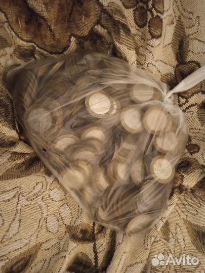 Юбилейные монеты